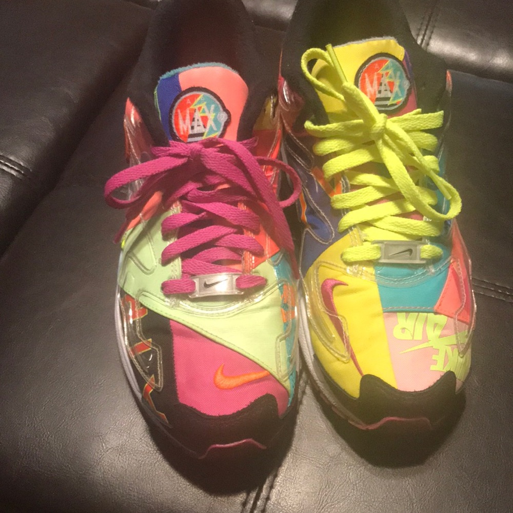 Men size 9, Atmos x Air Max 2 light QS “Logos”